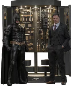 The Dark Knight Movie Masterpiece Action Figures & Diorama 1/6 Batman Armory with Bruce Wayne (2.0) 30 cm Hot Toys