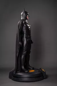 The Flash Life-Size Statue Batman Keaton 2 211 cm Muckle Mannequins