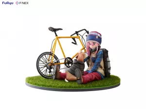 Laid Back Camp F:NEX PVC Statue 1/7 Nadeshiko Kagamihara 13 cm Furyu