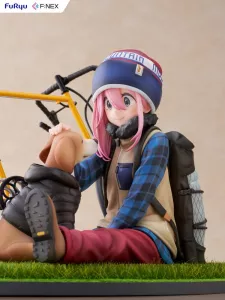 Laid Back Camp F:NEX PVC Statue 1/7 Nadeshiko Kagamihara 13 cm Furyu