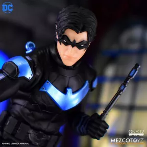 DC Comics Action Figure 1/12 Nightwing 17 cm Mezco Toys